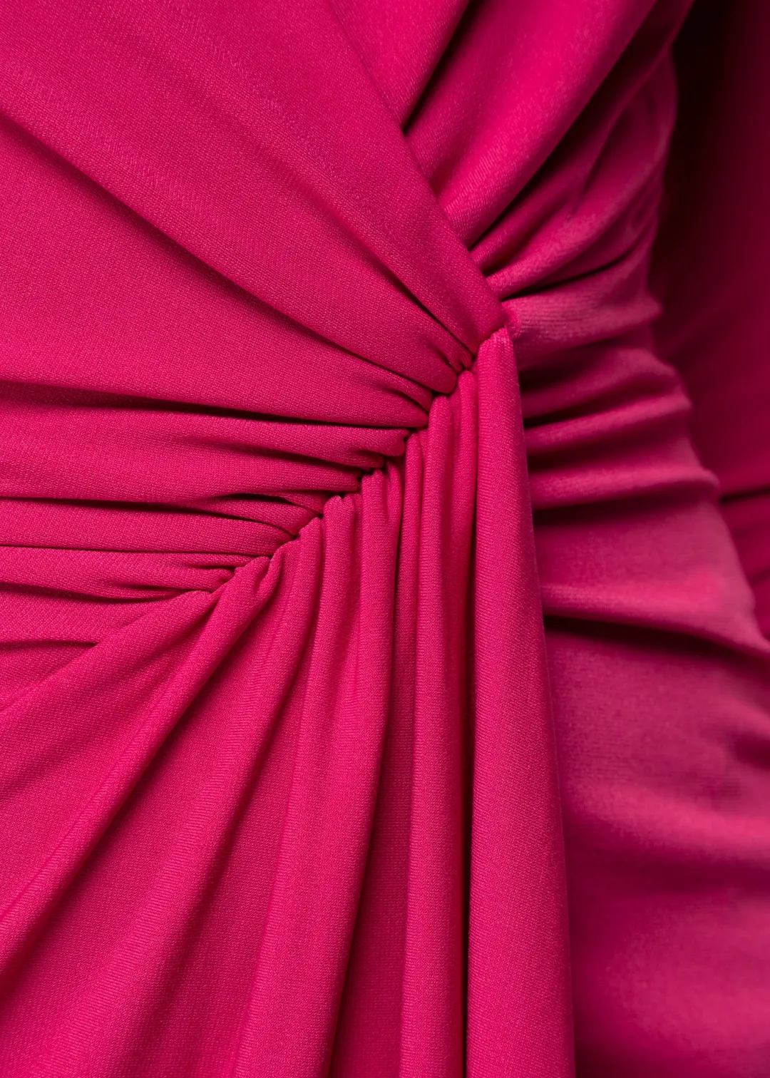 Online Vanilia Kreppkleid Mit Drapierung Hyper Pink